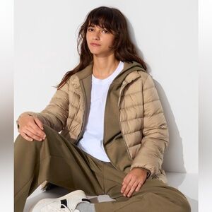 Uniqlo ultra light down jacket